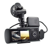 Camera hành trình ô tô giá rẻ Cacago R300. Quay hai mắt trước và trong xe, tích hợp GPS hiển thị tốc độ, xem lại hành trình